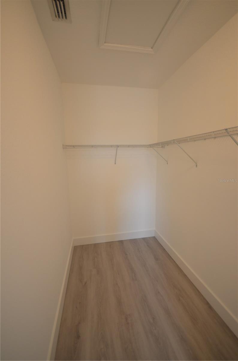 Image 13 of 27 For 8581 Agate Street