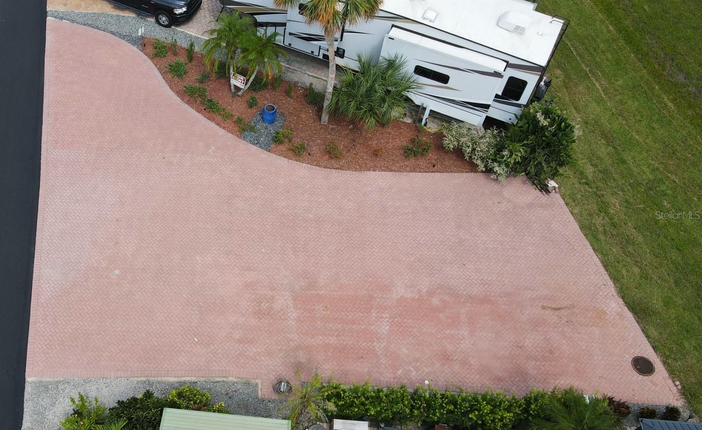 Image 3 of 10 For 16512 Sunshine Avenue 066