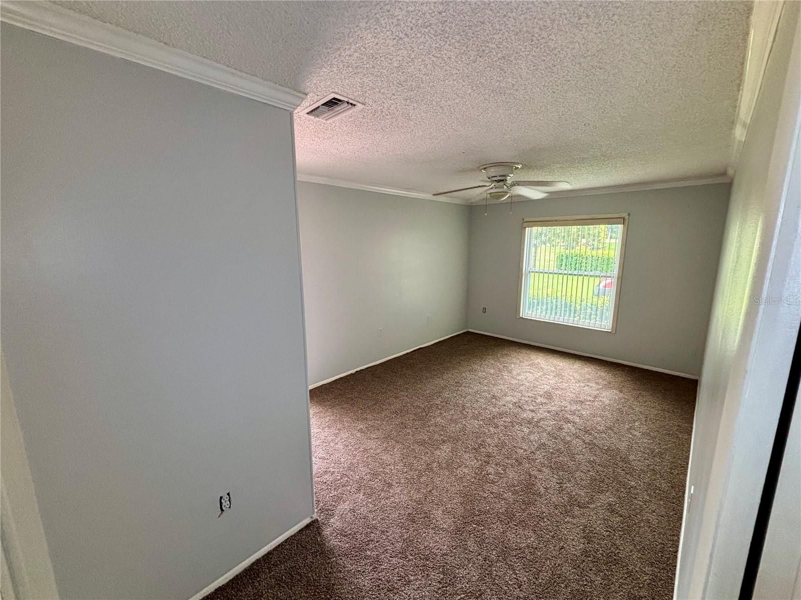 Listing photo id 14 for 8131 Braddock Circle 1