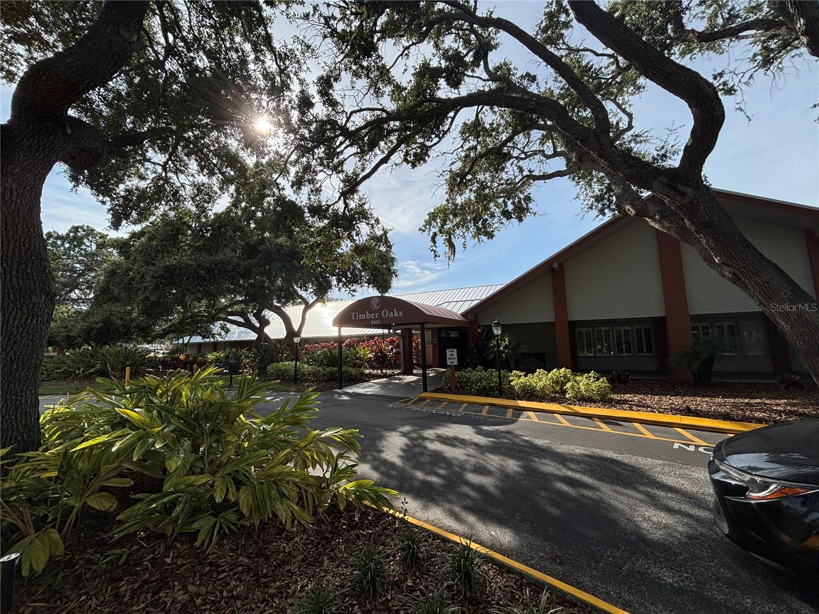 Listing photo id 24 for 8131 Braddock Circle 1