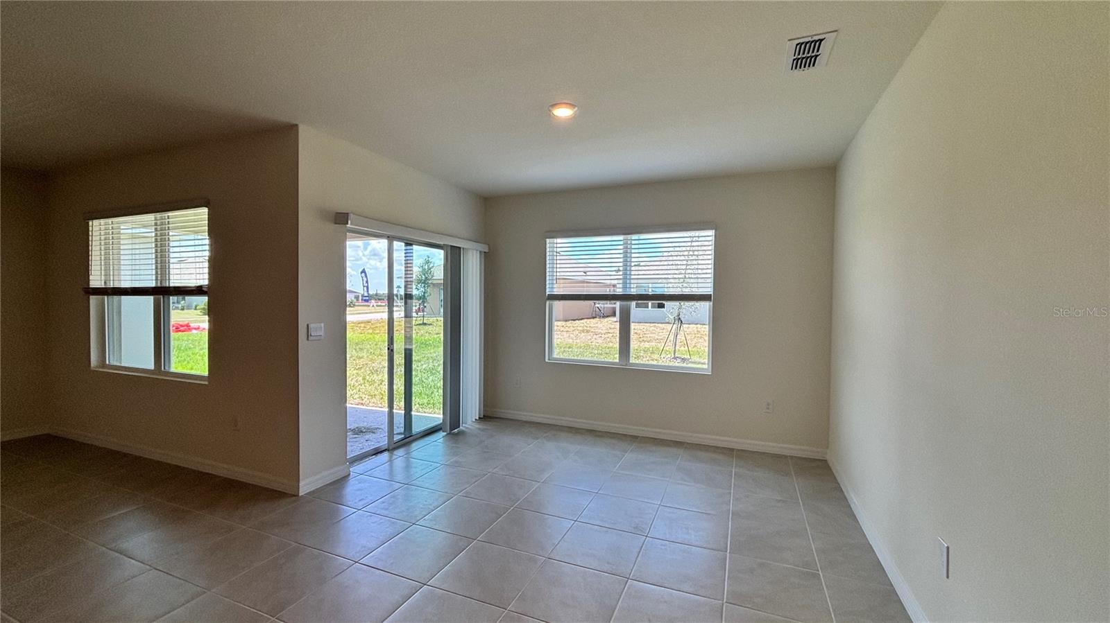 Image 3 of 26 For 420 Taylor Groves Drive