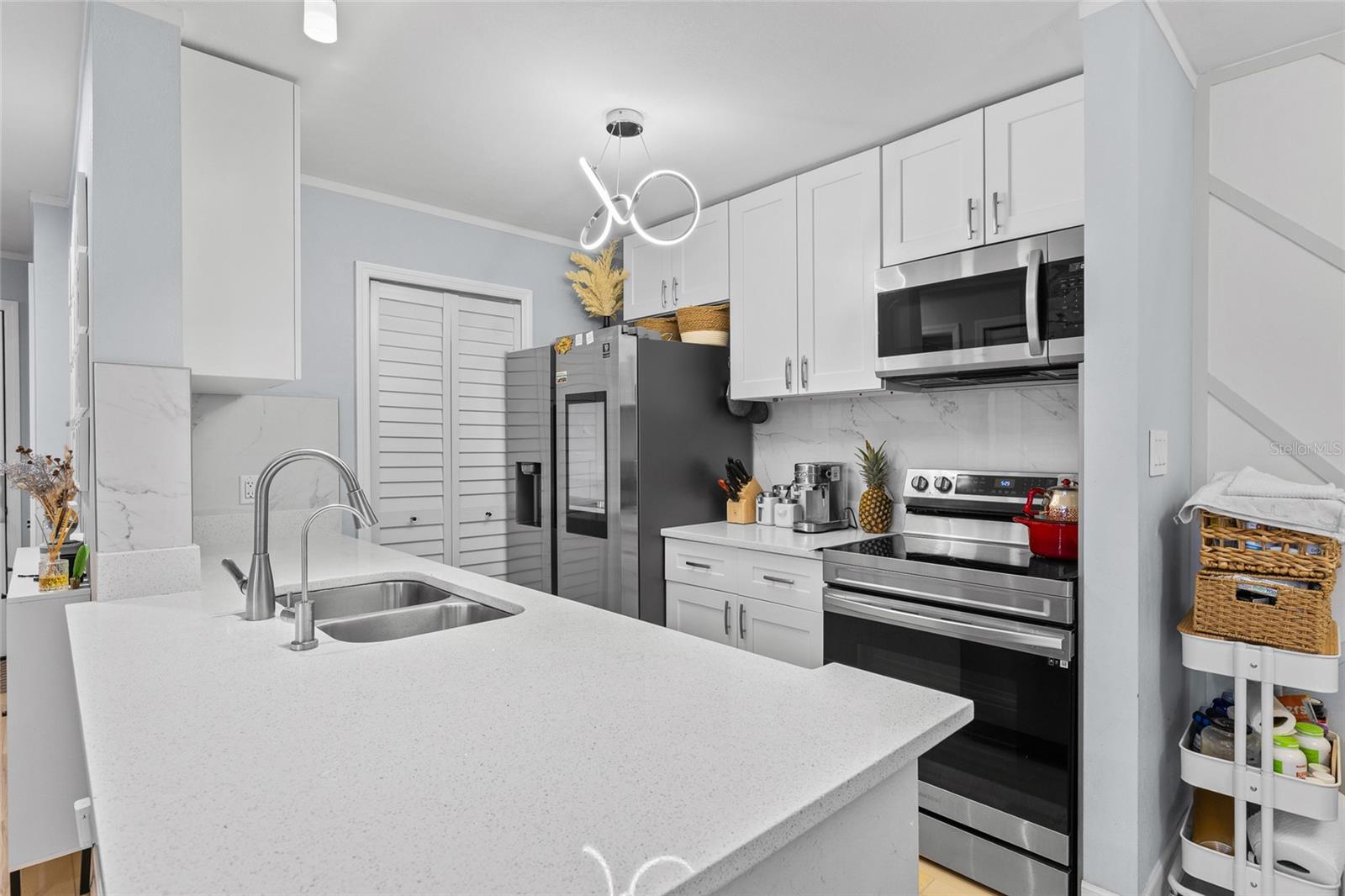 Image 18 of 39 For 6190 Westgate Drive 203