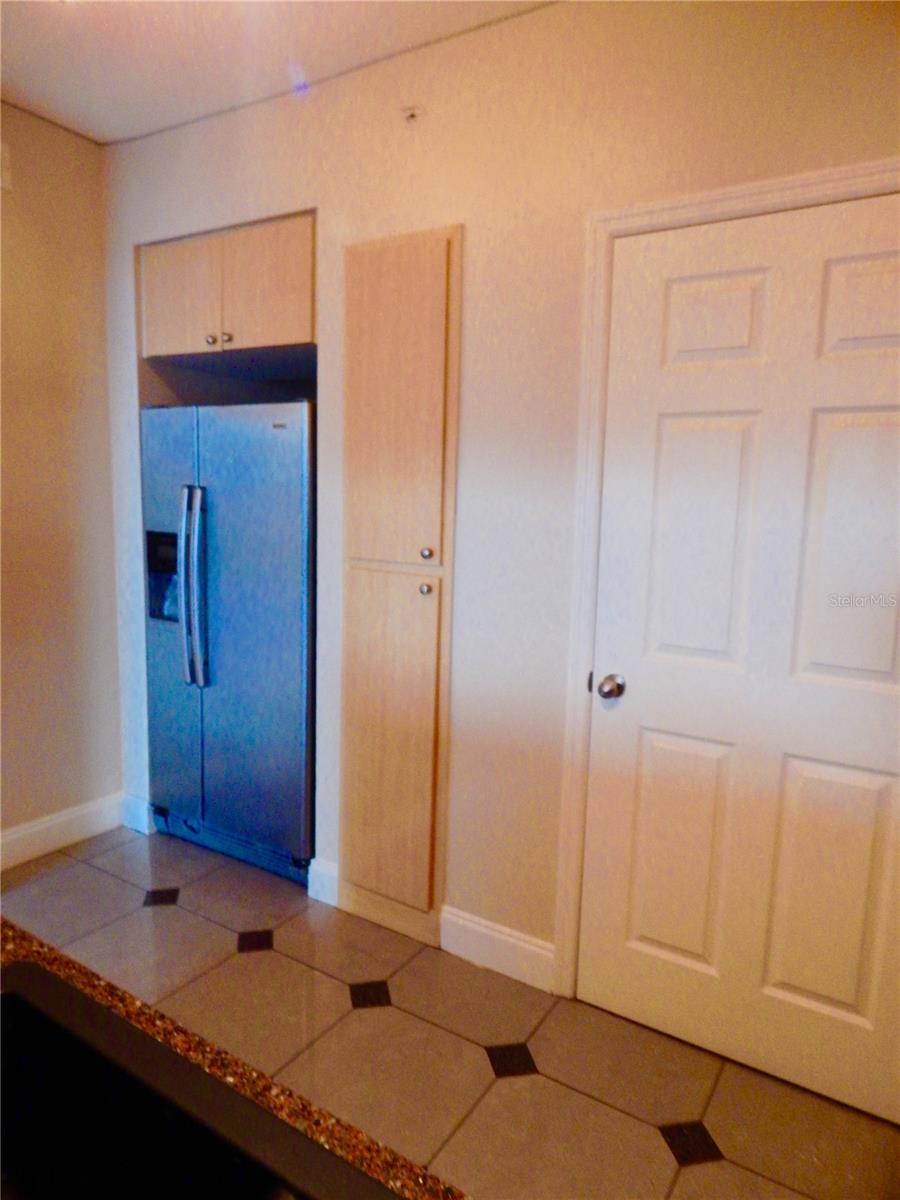 Image 6 of 26 For 322 Central Boulevard 1104