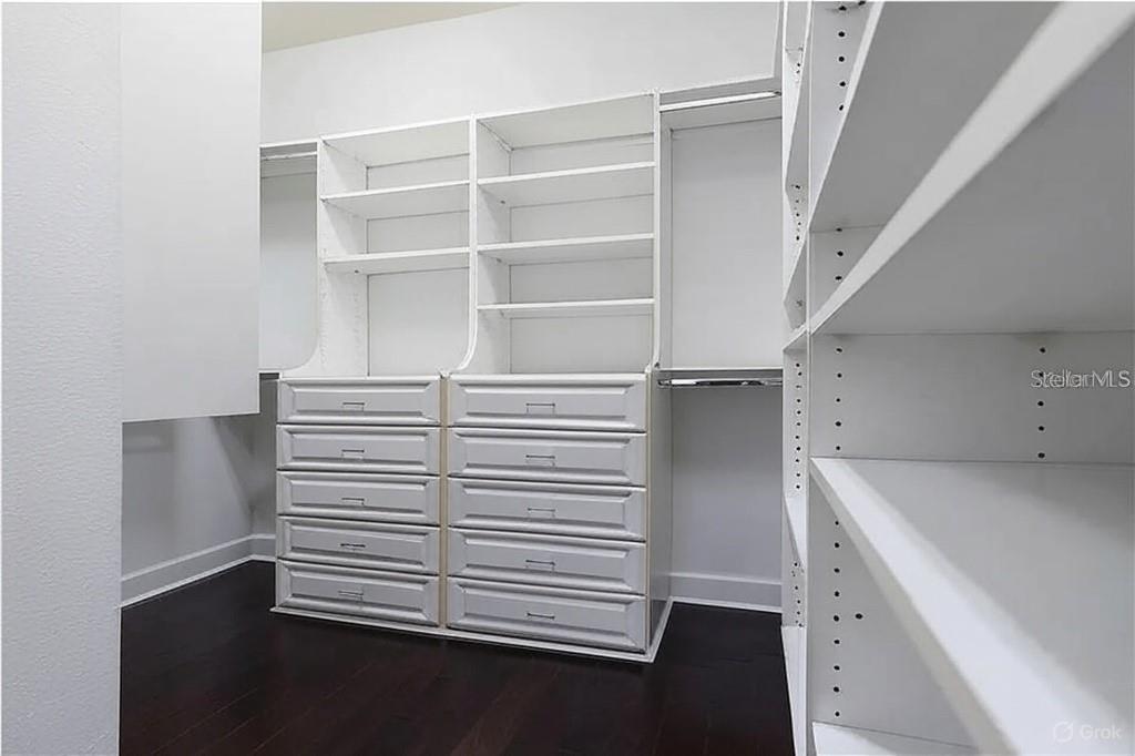 Image 12 of 13 For 11660 Delwick Drive