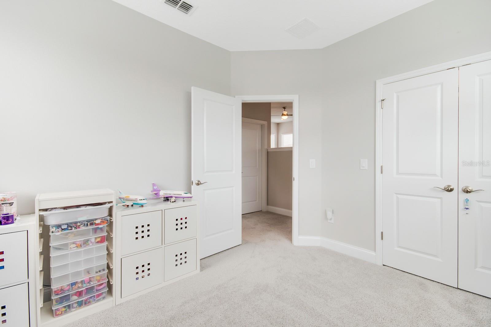 Image 18 of 40 For 13776 Heaney Avenue