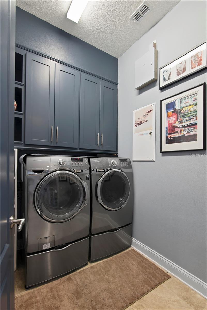 Image 19 of 40 For 13776 Heaney Avenue