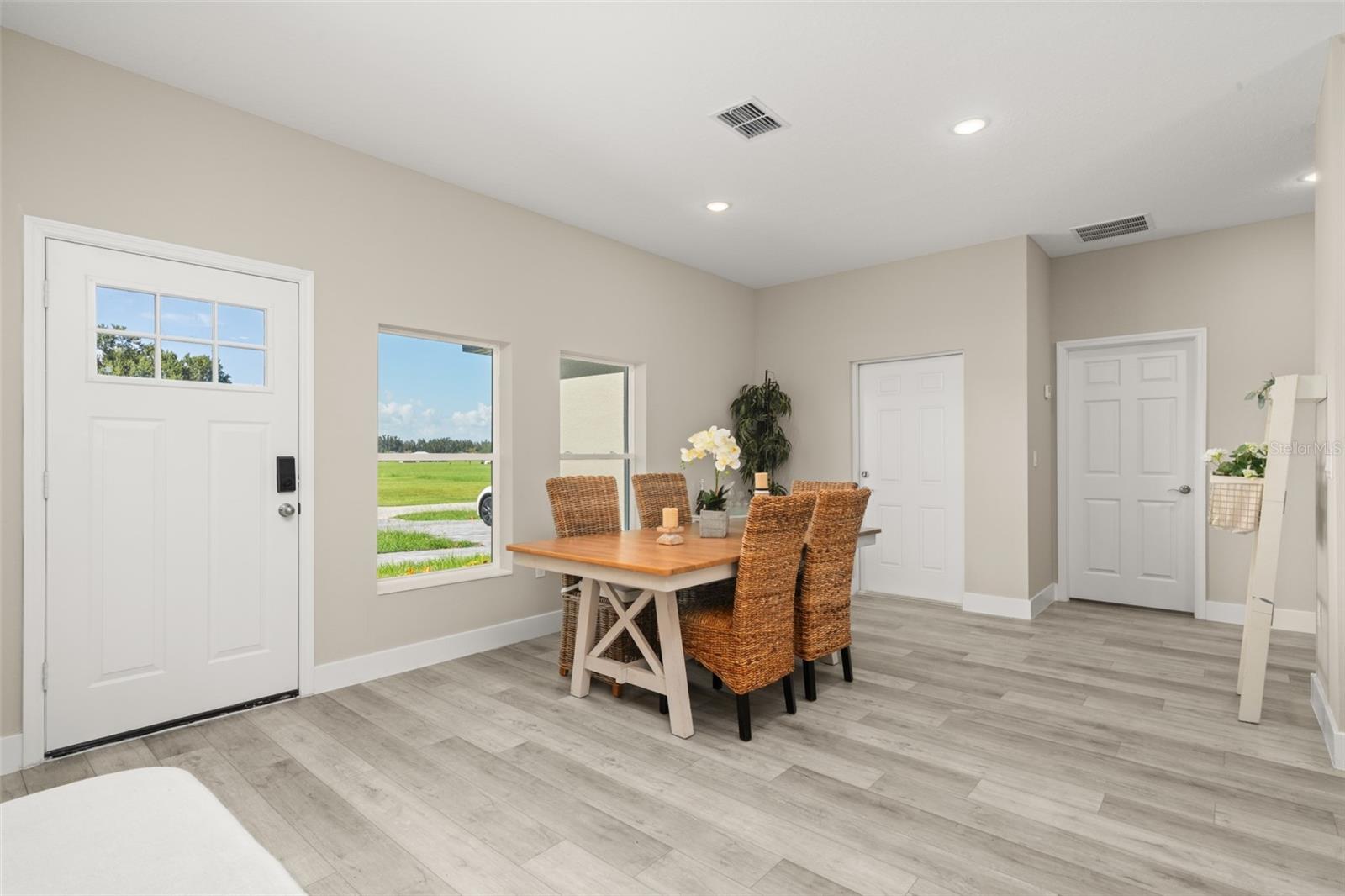Image 10 of 69 For 8732 Hampshire Drive