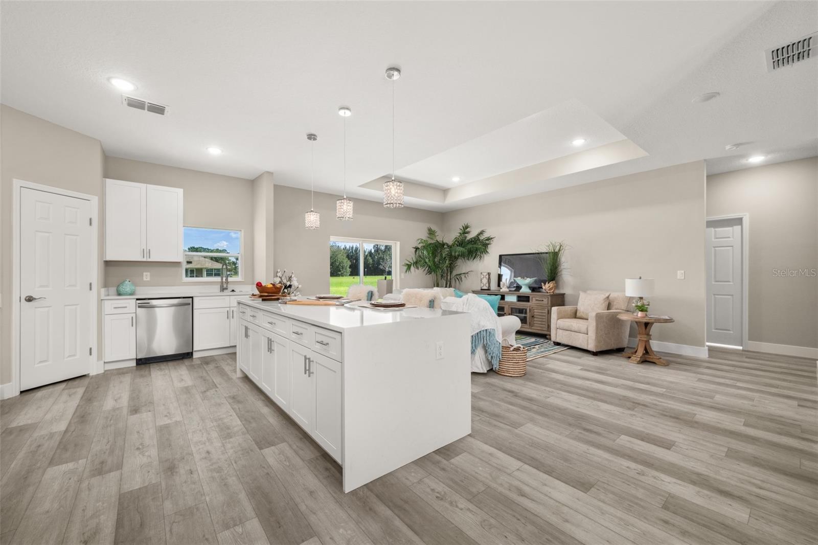 Image 14 of 69 For 8732 Hampshire Drive