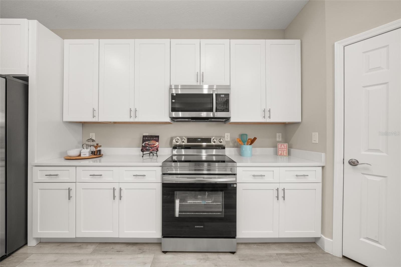 Image 18 of 69 For 8732 Hampshire Drive