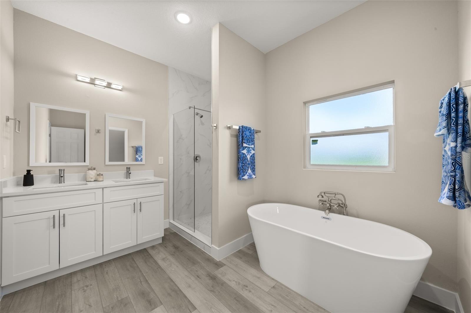 Image 30 of 69 For 8732 Hampshire Drive