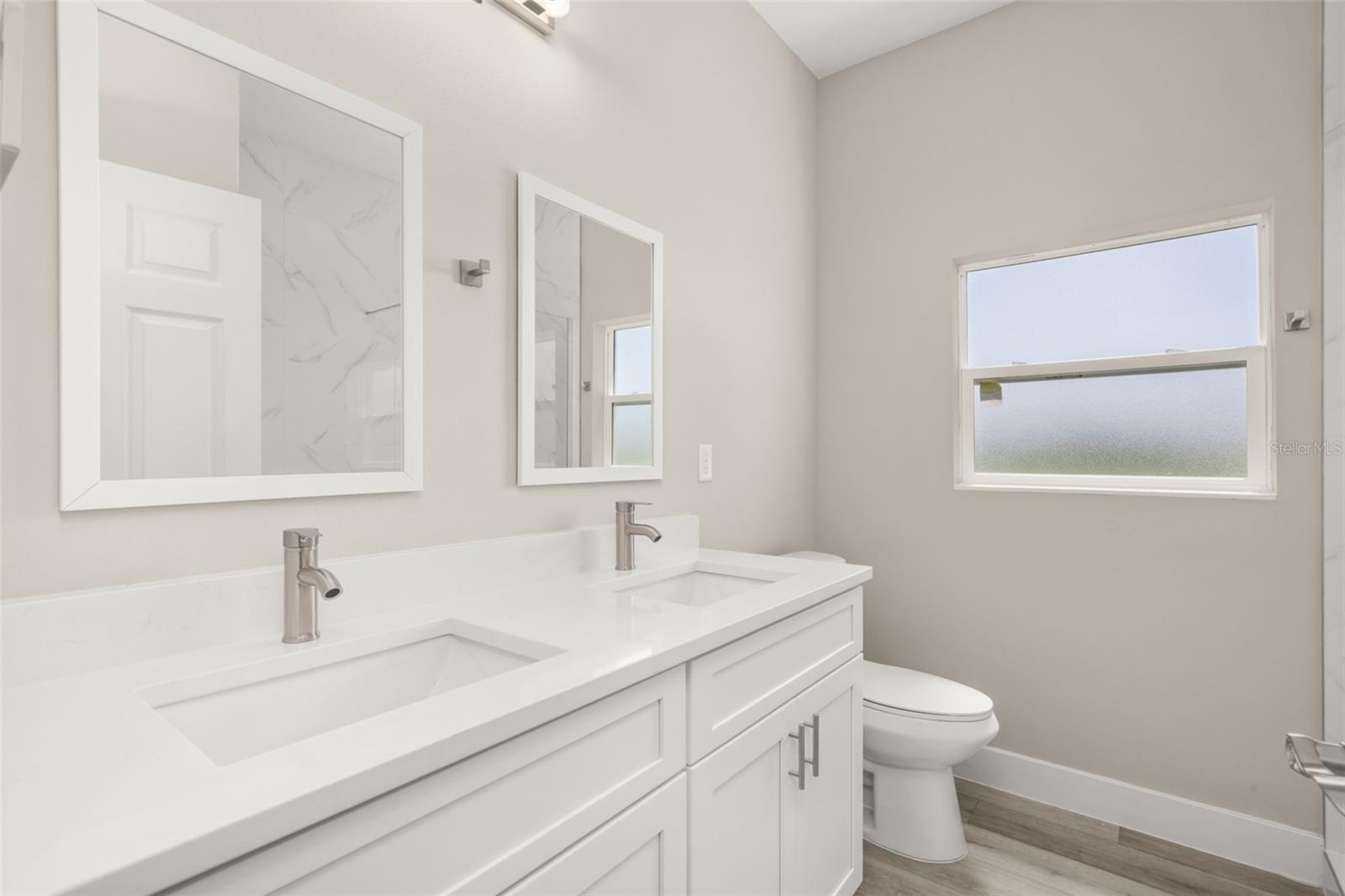 Image 40 of 69 For 8732 Hampshire Drive