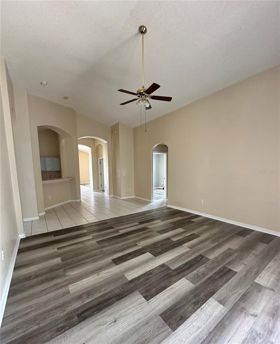 Image 12 of 30 For 4139 Forest Island Drive