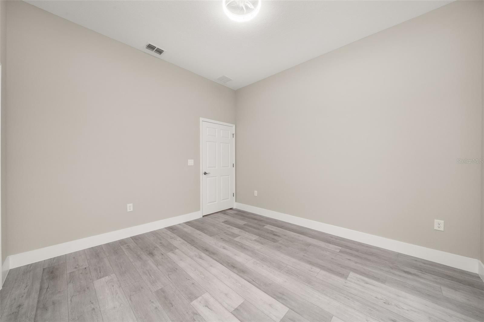 Image 40 of 55 For 7908 Pine Glen Road