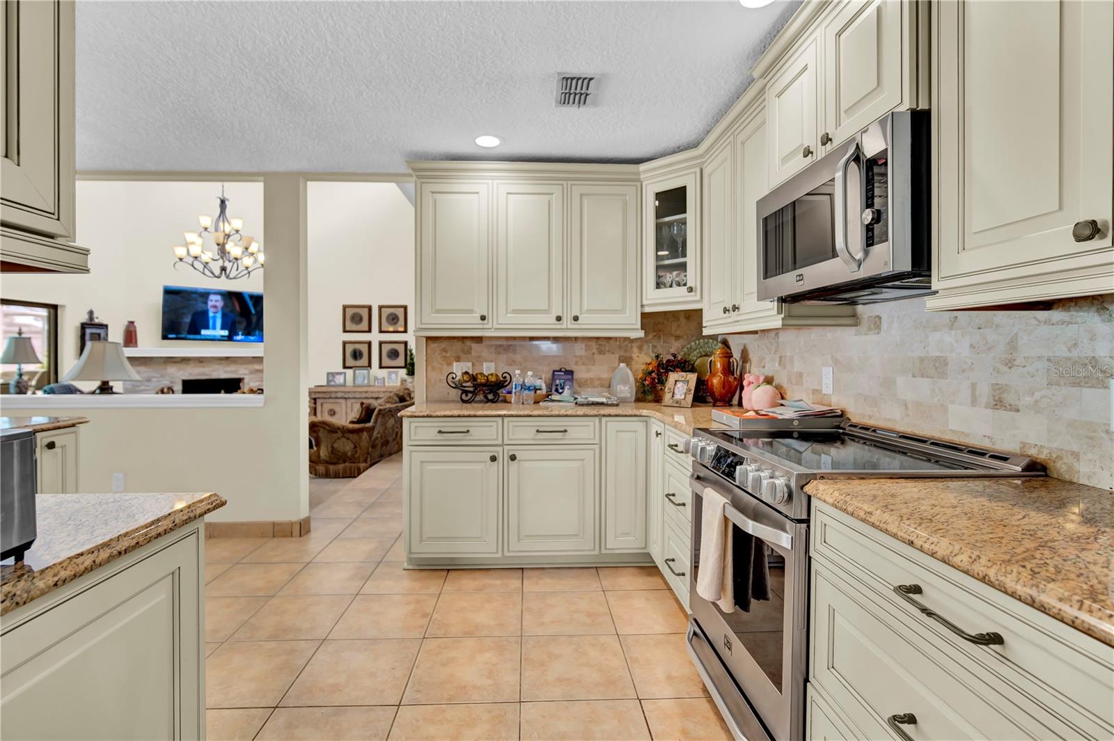 Image 16 of 40 For 5705 Sago Palm Drive