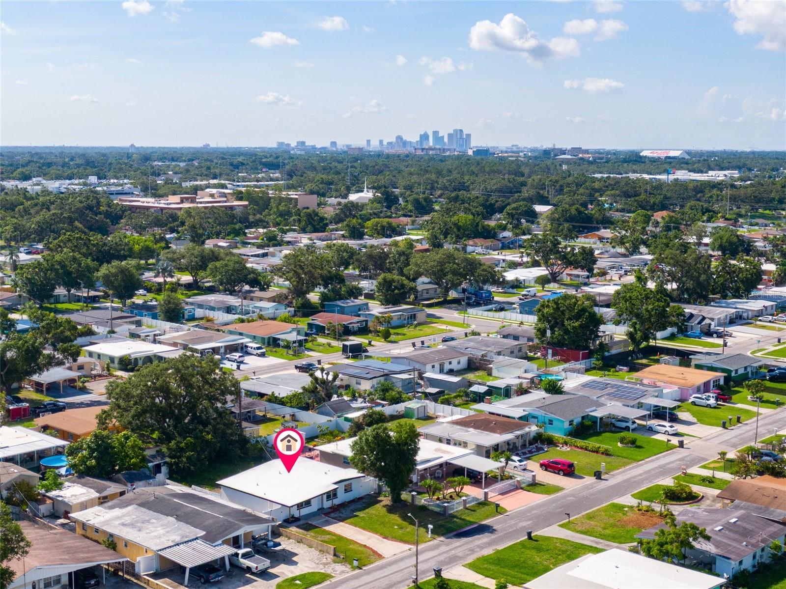 Listing photo id 33 for 6213 Cameron Avenue