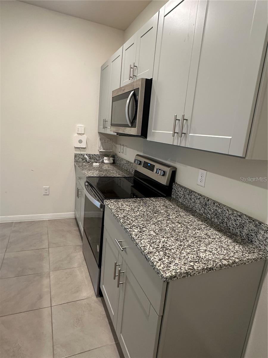 Image 5 of 26 For 3014 Meleto Boulevard