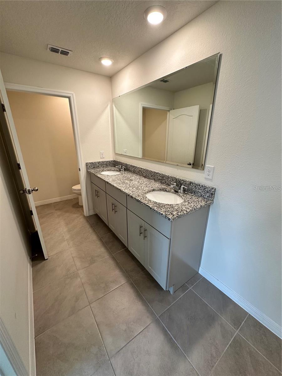 Image 9 of 26 For 3014 Meleto Boulevard