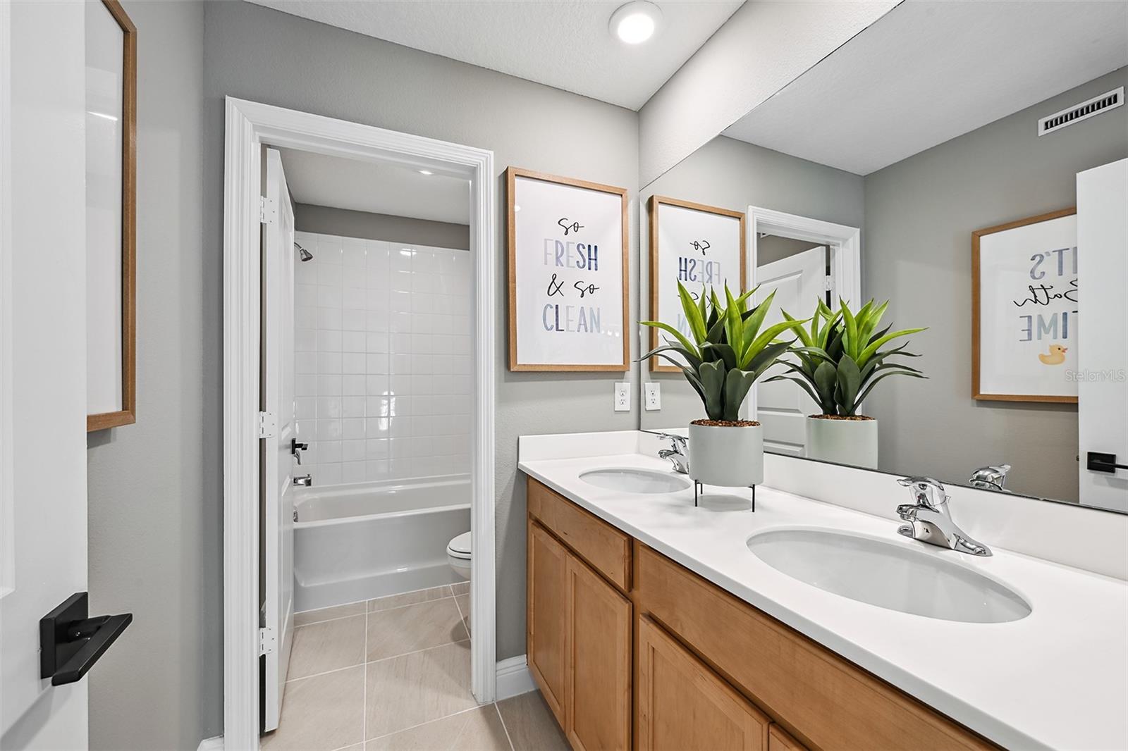 Image 15 of 38 For 658 Snowy Egret Court