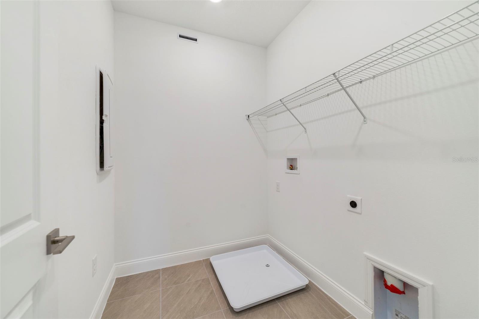 Image 27 of 38 For 658 Snowy Egret Court