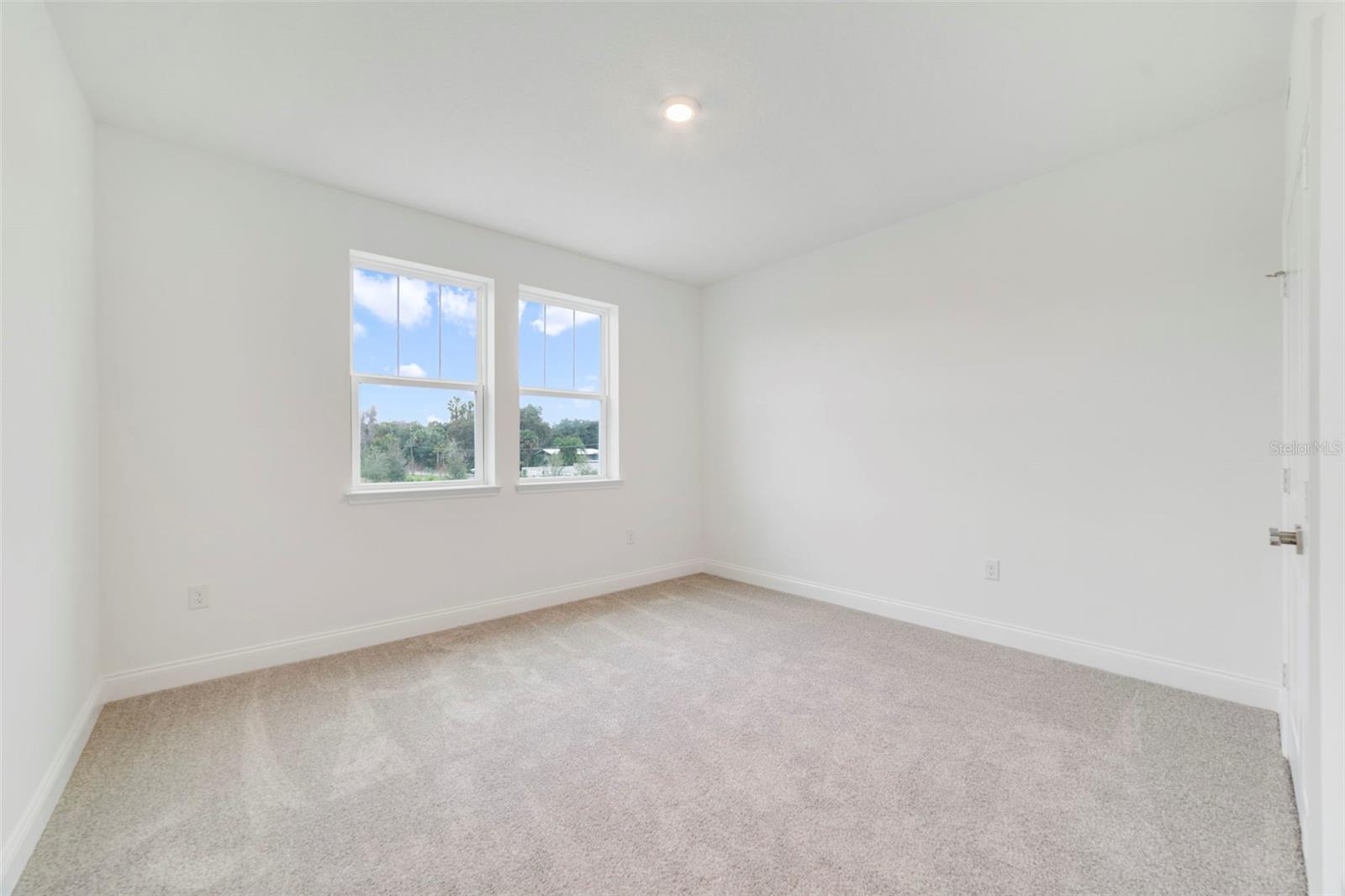 Image 32 of 38 For 658 Snowy Egret Court