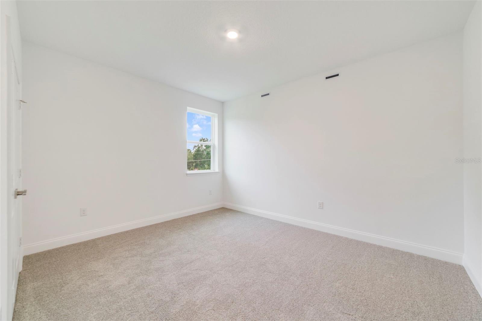 Image 35 of 38 For 658 Snowy Egret Court