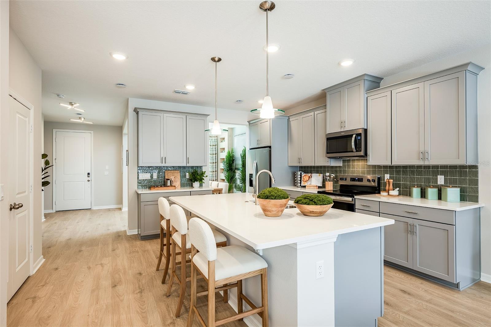 Image 3 of 15 For 675 Clark Street