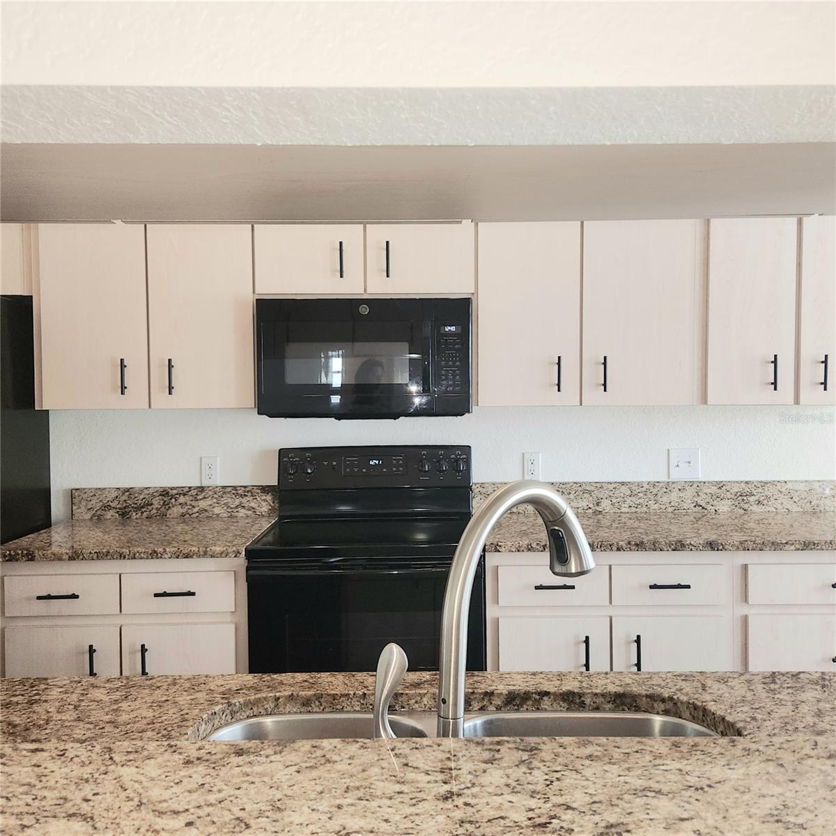 Image 10 of 48 For 7501 Jessamine Drive