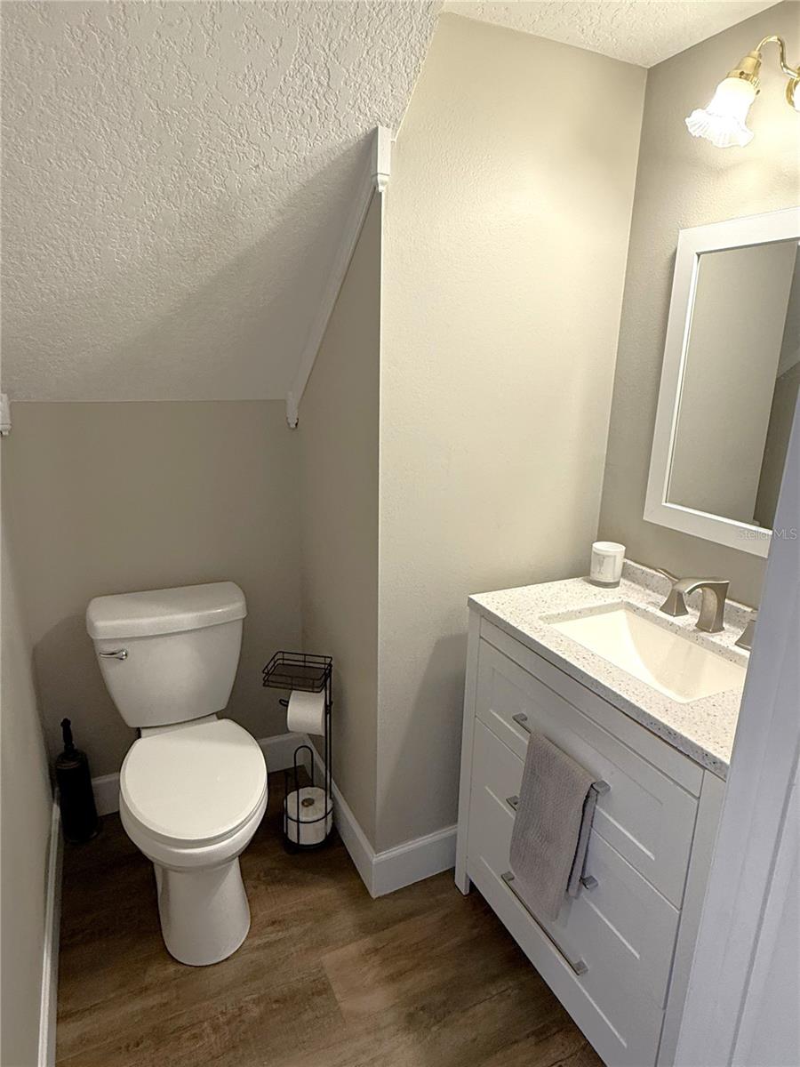 Image 13 of 29 For 35 Oak Bend Court