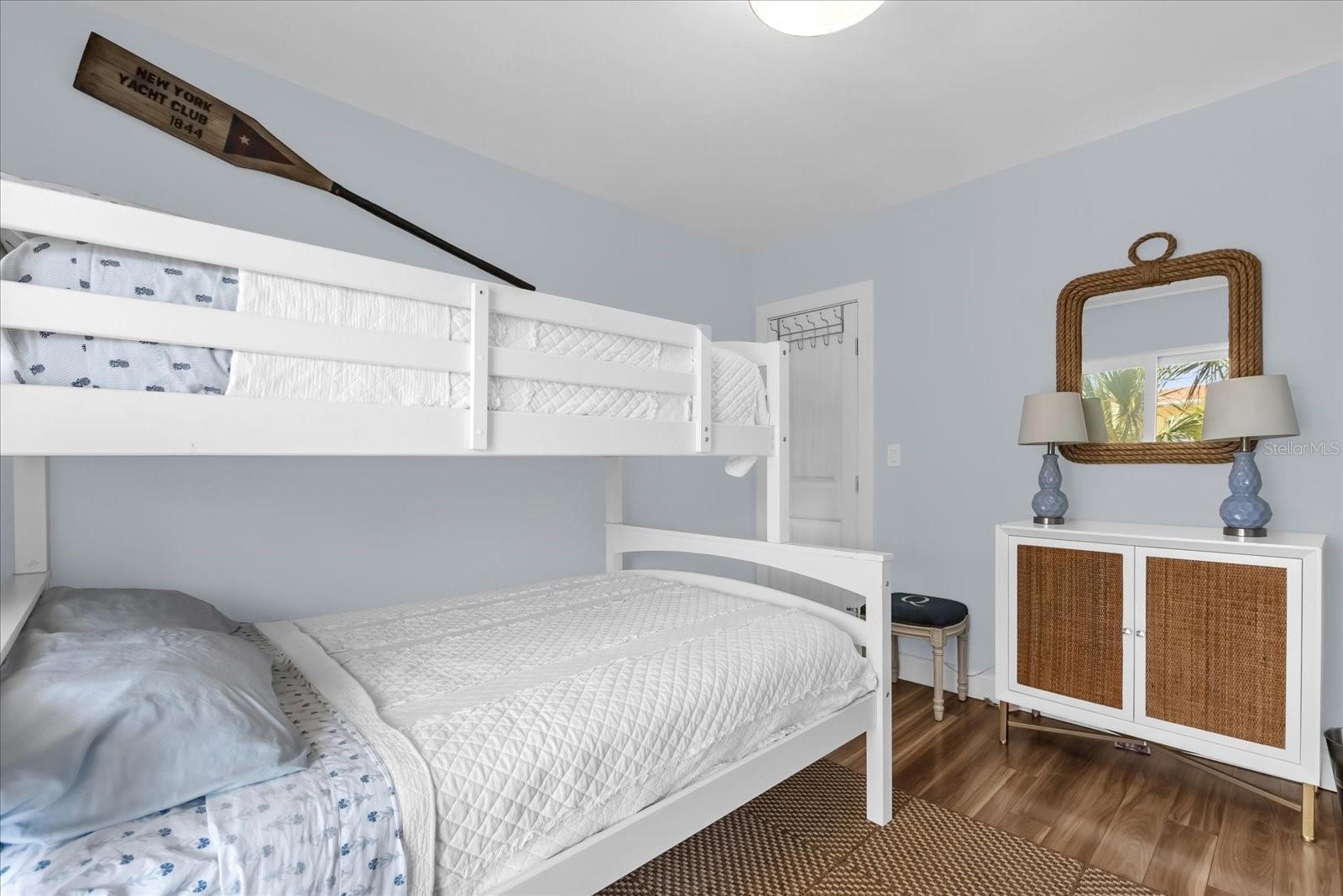 Image 17 of 26 For 2790 Ocean Shore Boulevard 8n