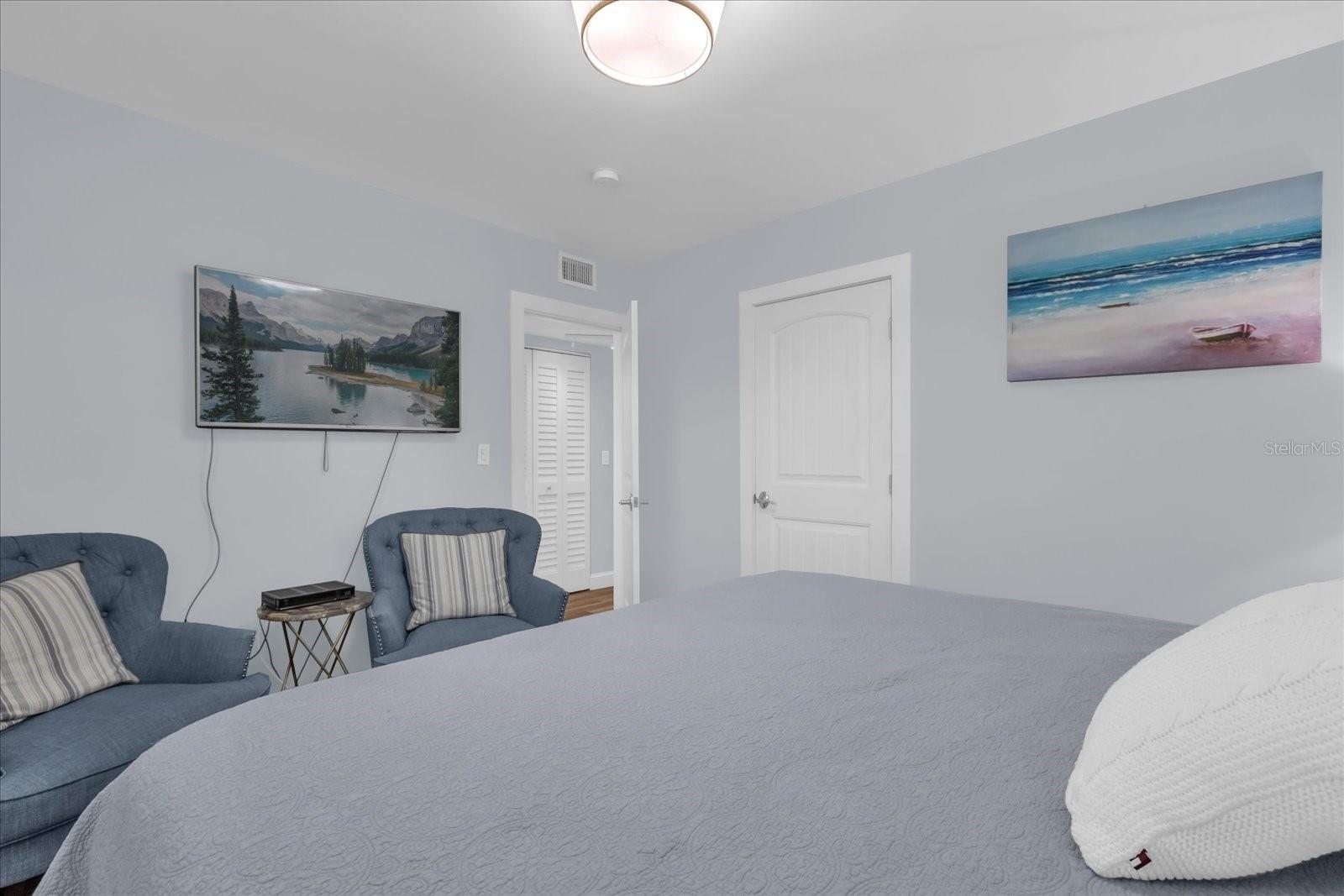 Image 21 of 26 For 2790 Ocean Shore Boulevard 8n