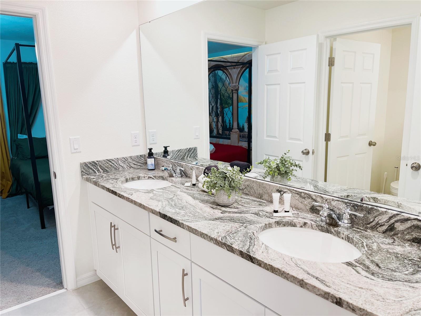 Image 42 of 100 For 8940 Coconut Breeze Drive