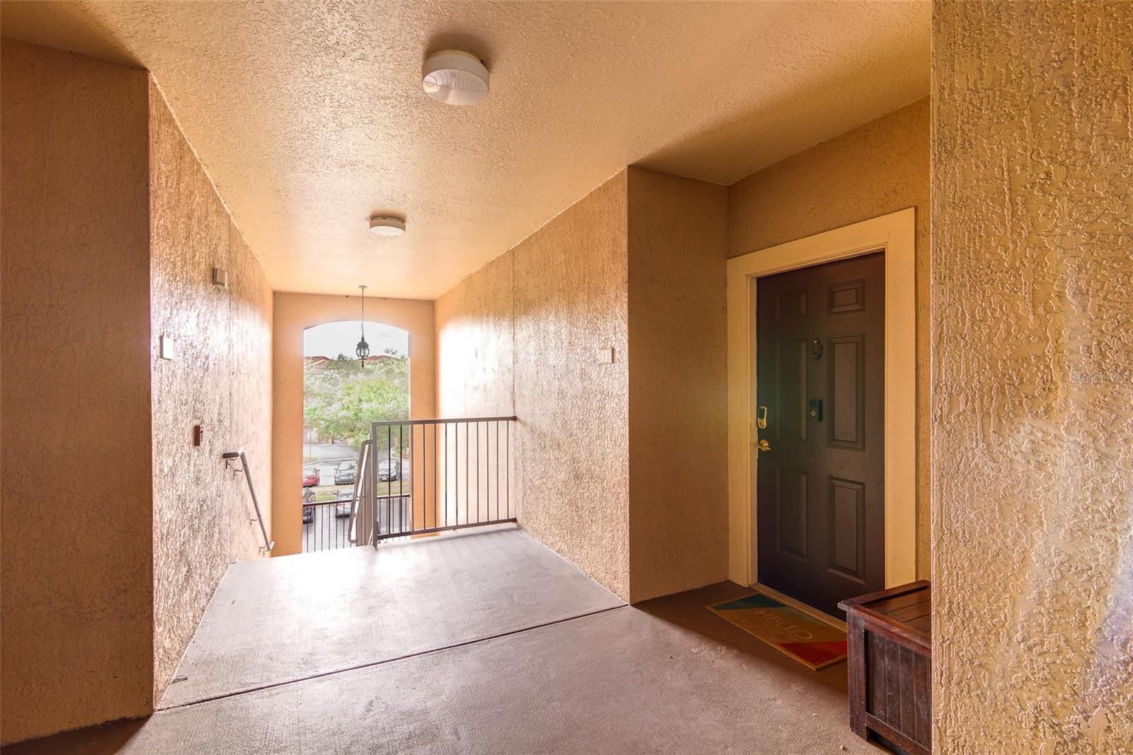 Image 23 of 52 For 5554 Metrowest Boulevard 305