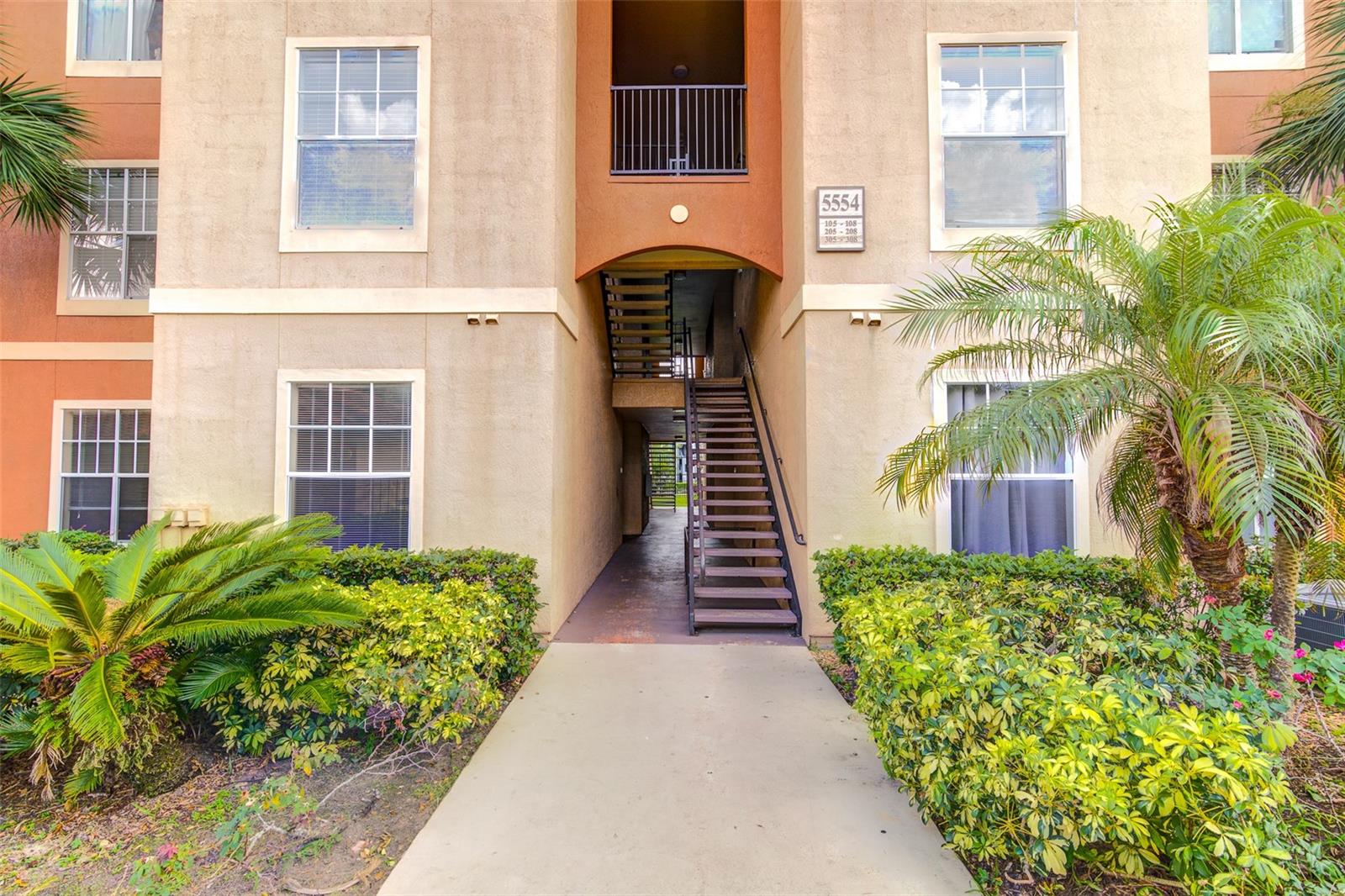 Image 5 of 52 For 5554 Metrowest Boulevard 305