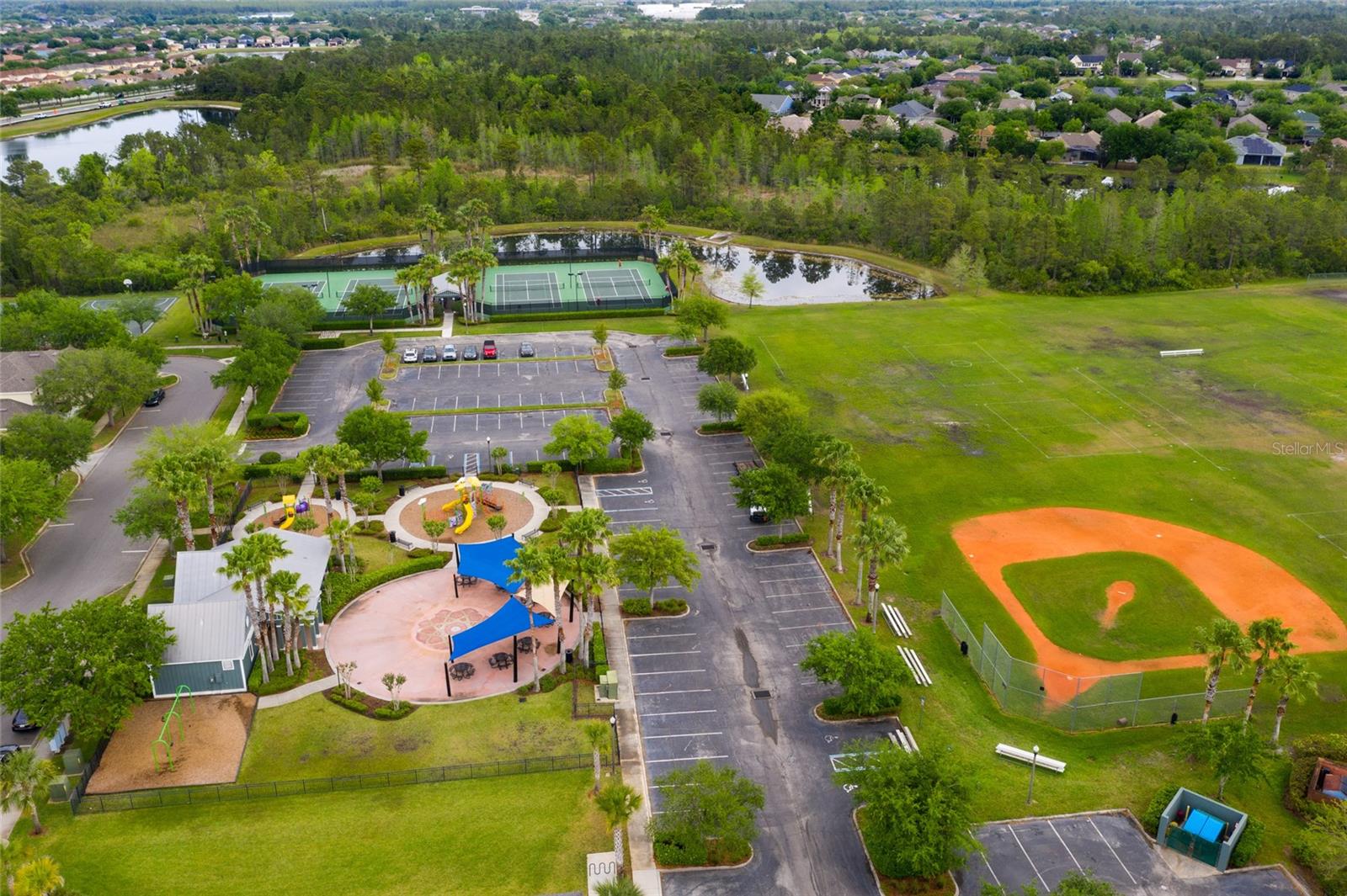 Image 66 of 80 For 14137 Lake Live Oak Drive