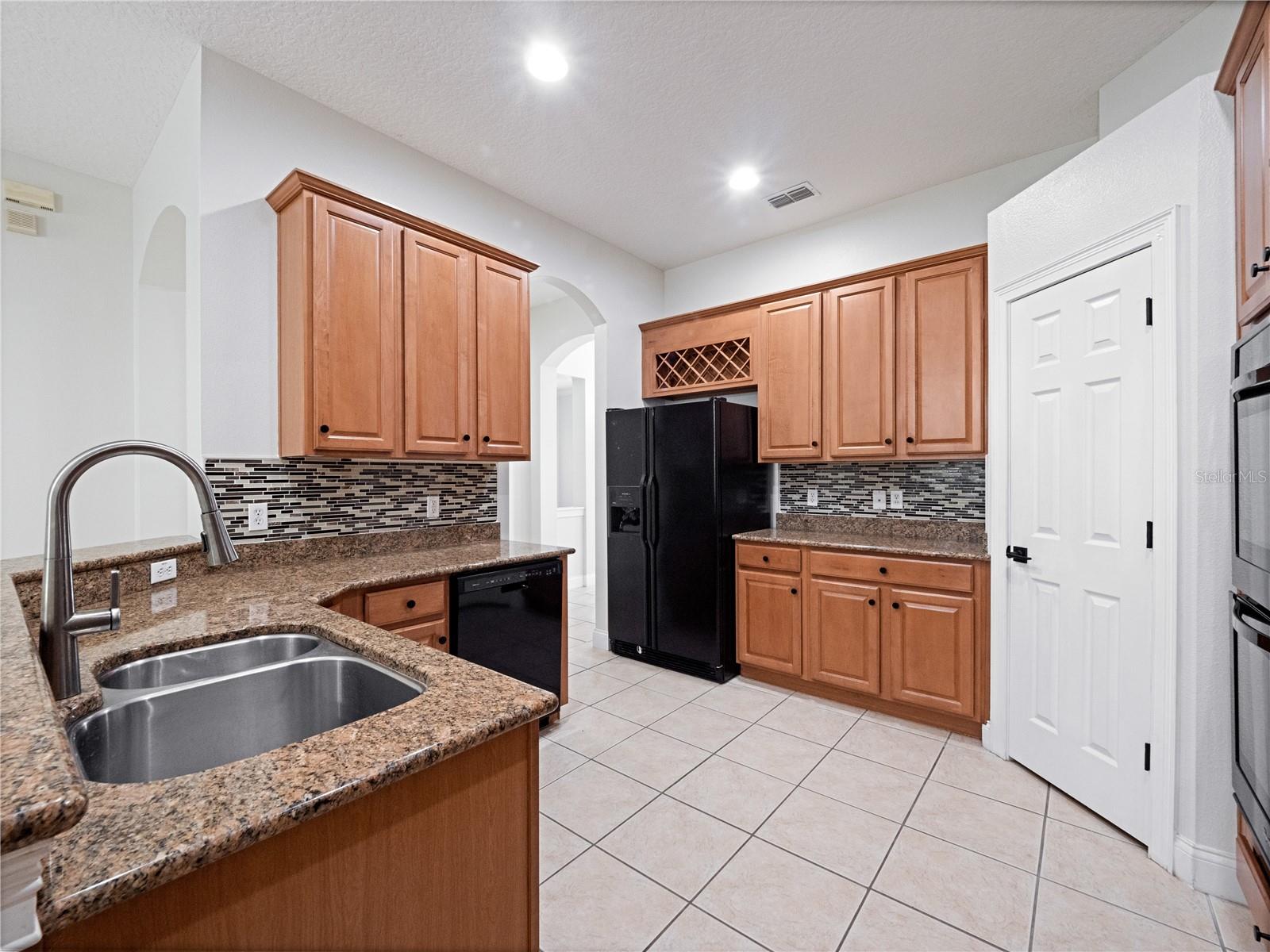 Image 16 of 31 For 11585 Claymont Circle