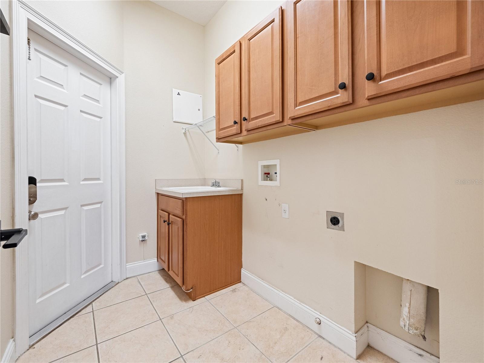 Image 17 of 31 For 11585 Claymont Circle