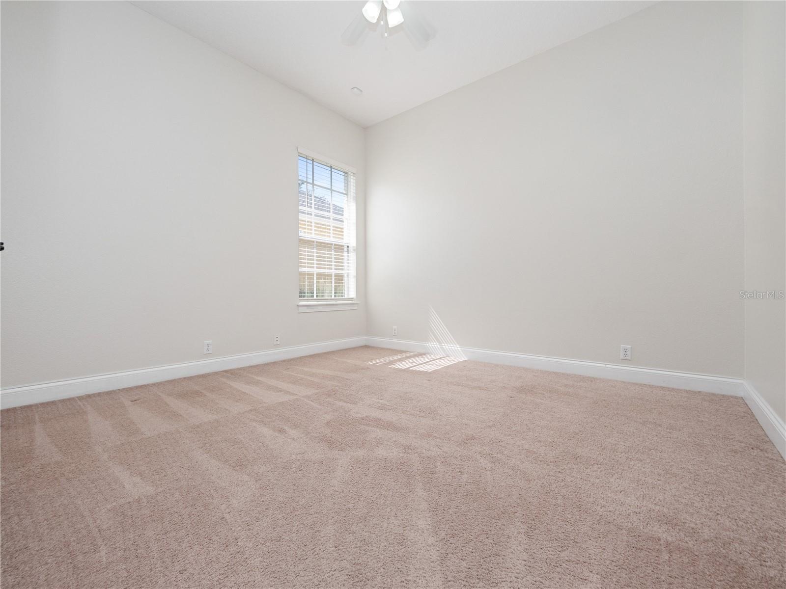 Image 18 of 31 For 11585 Claymont Circle