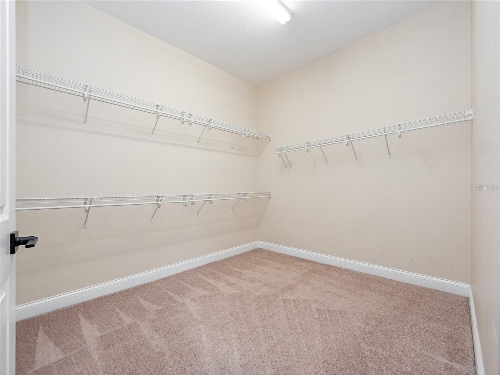 Image 24 of 31 For 11585 Claymont Circle