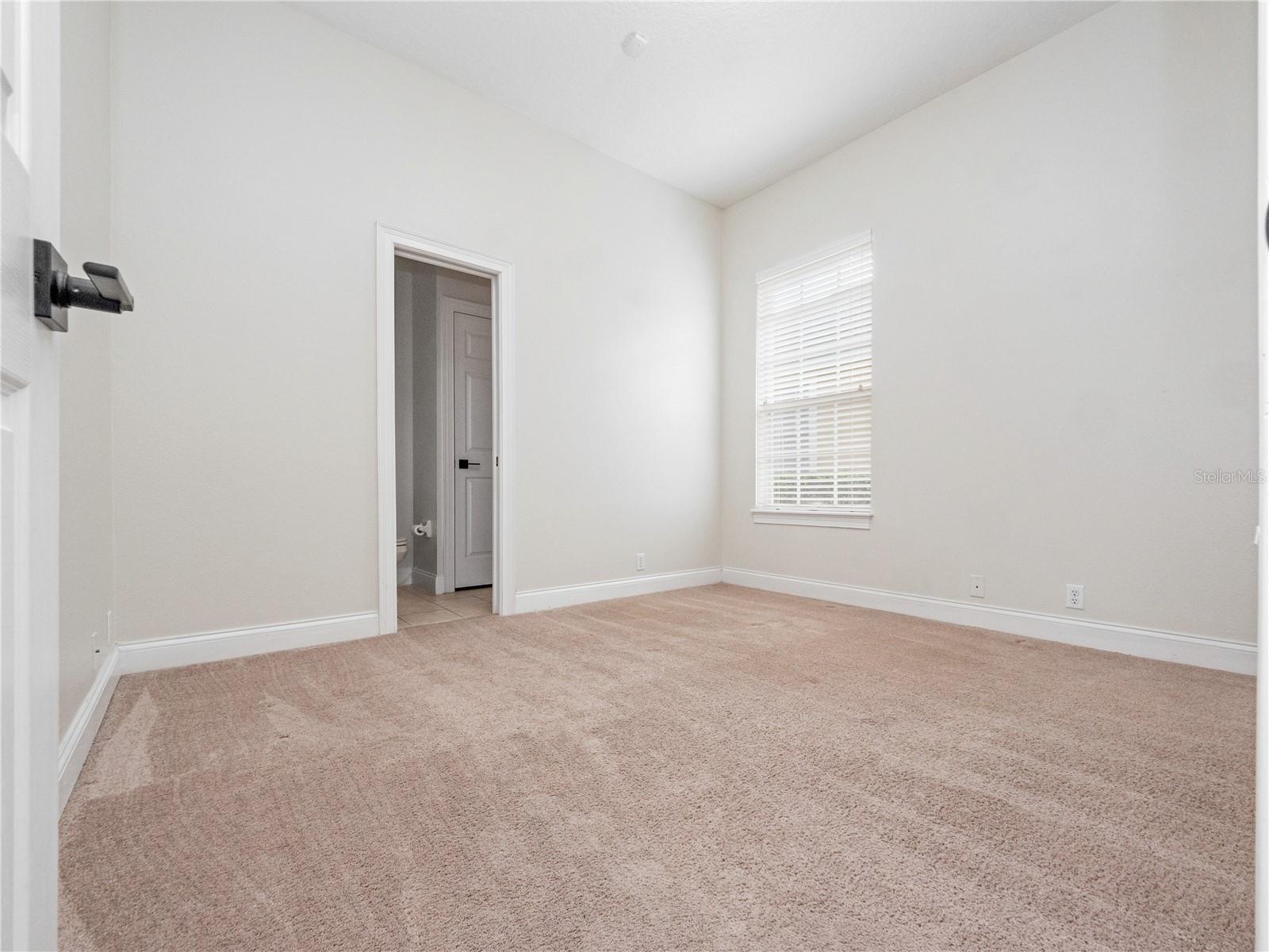 Image 27 of 31 For 11585 Claymont Circle