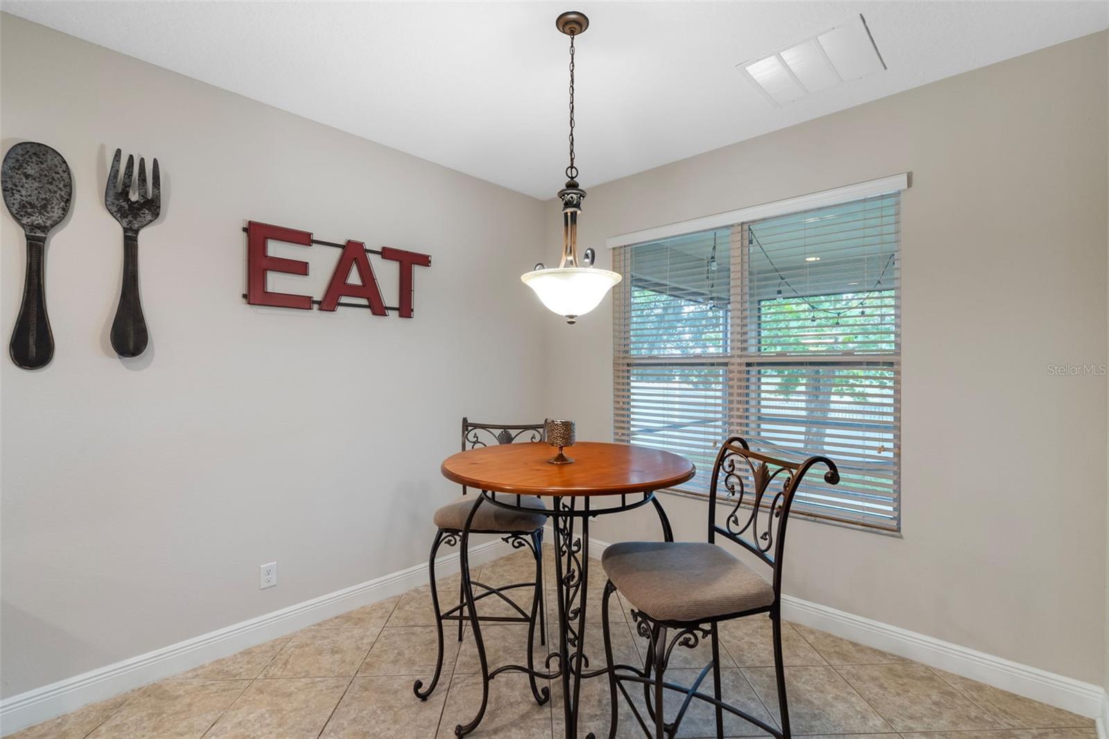 Image 17 of 56 For 1115 Galway Boulevard
