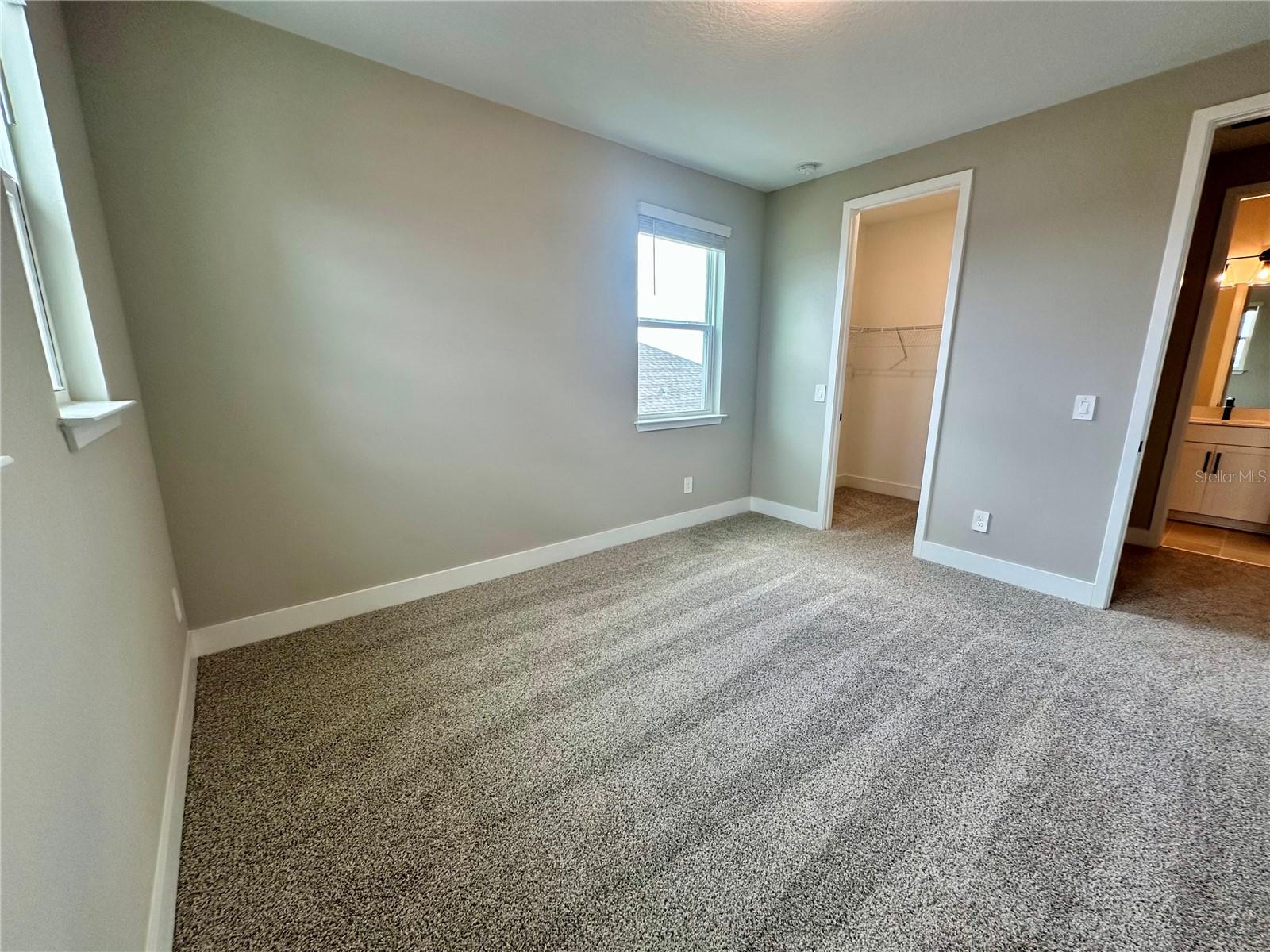 Image 25 of 43 For 16477 Silver Brook Way
