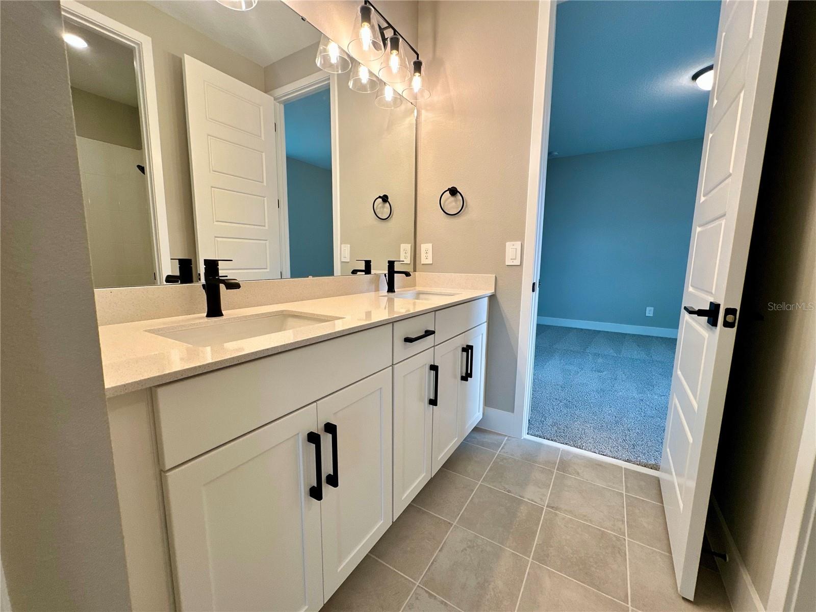 Image 29 of 43 For 16477 Silver Brook Way
