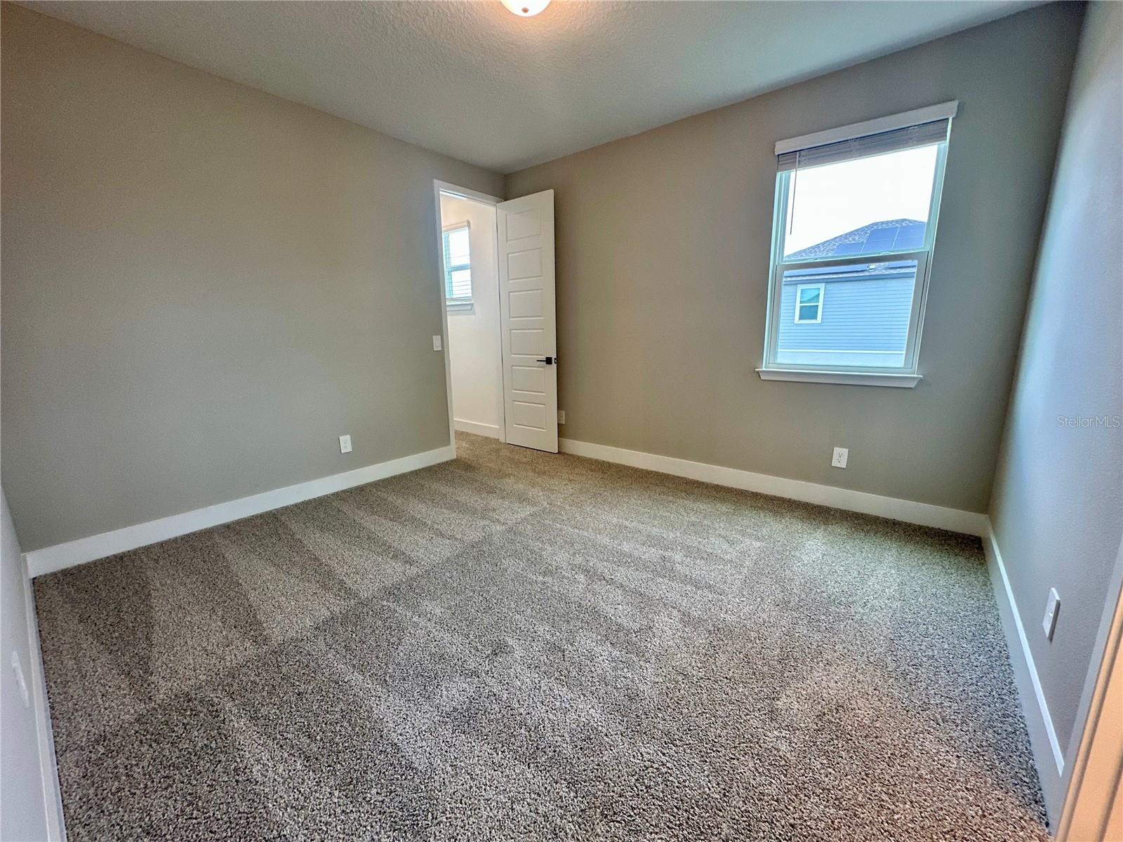 Image 31 of 43 For 16477 Silver Brook Way