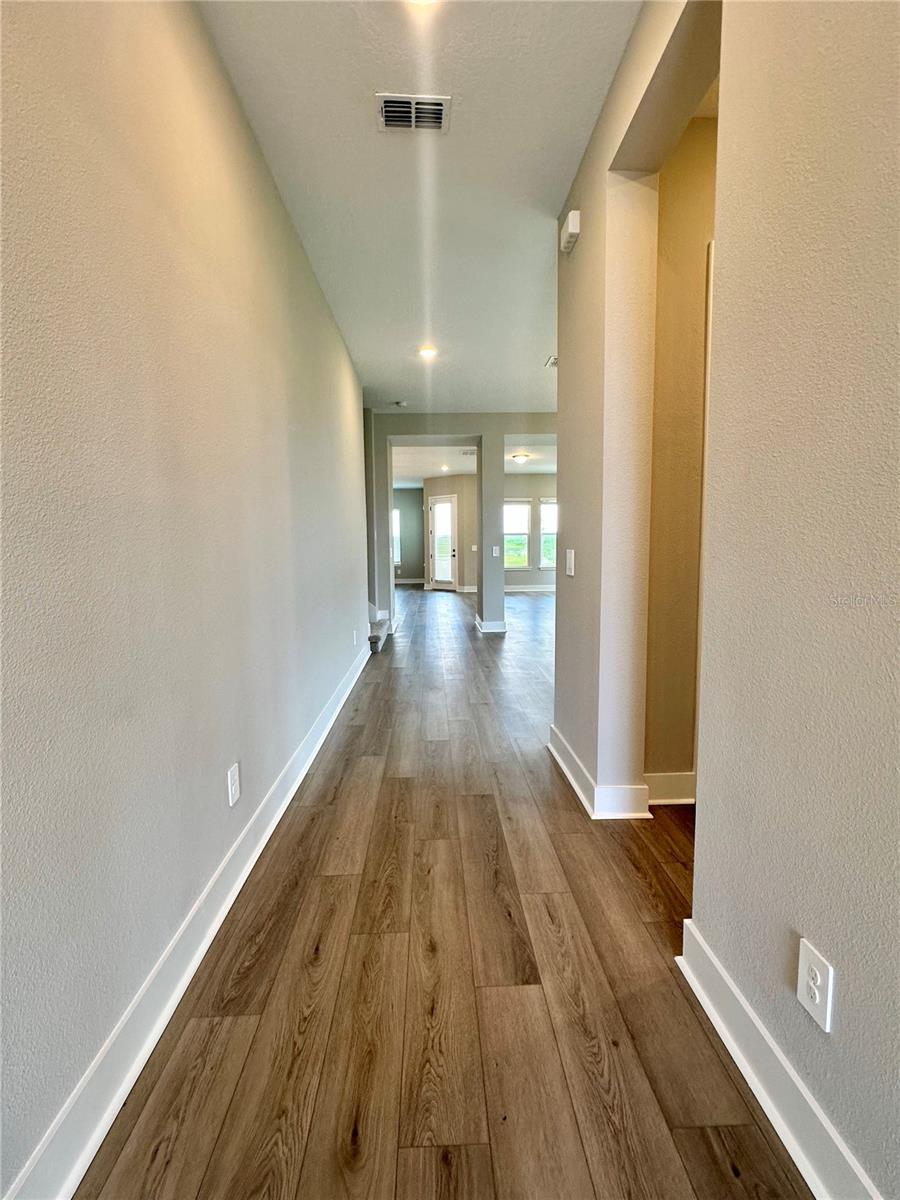 Image 6 of 43 For 16477 Silver Brook Way