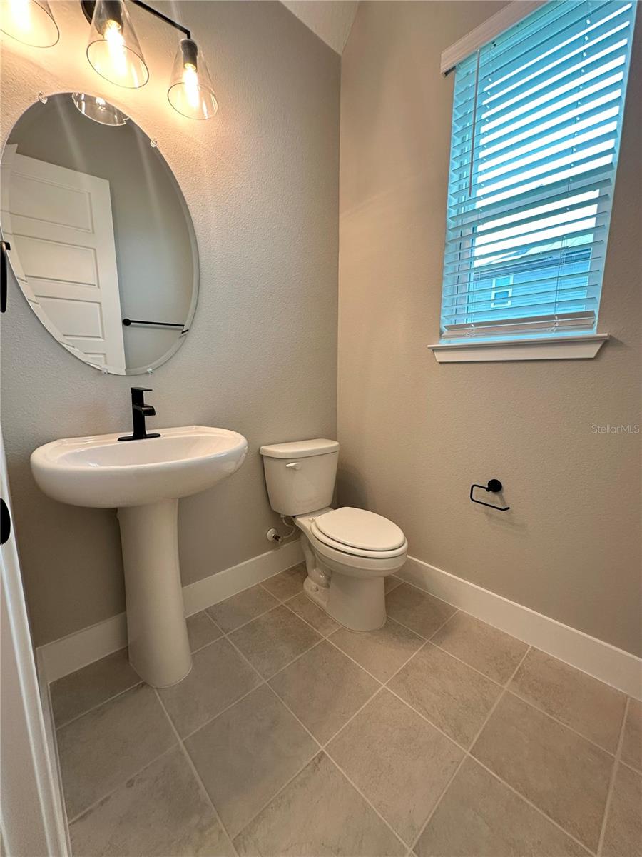 Image 7 of 43 For 16477 Silver Brook Way