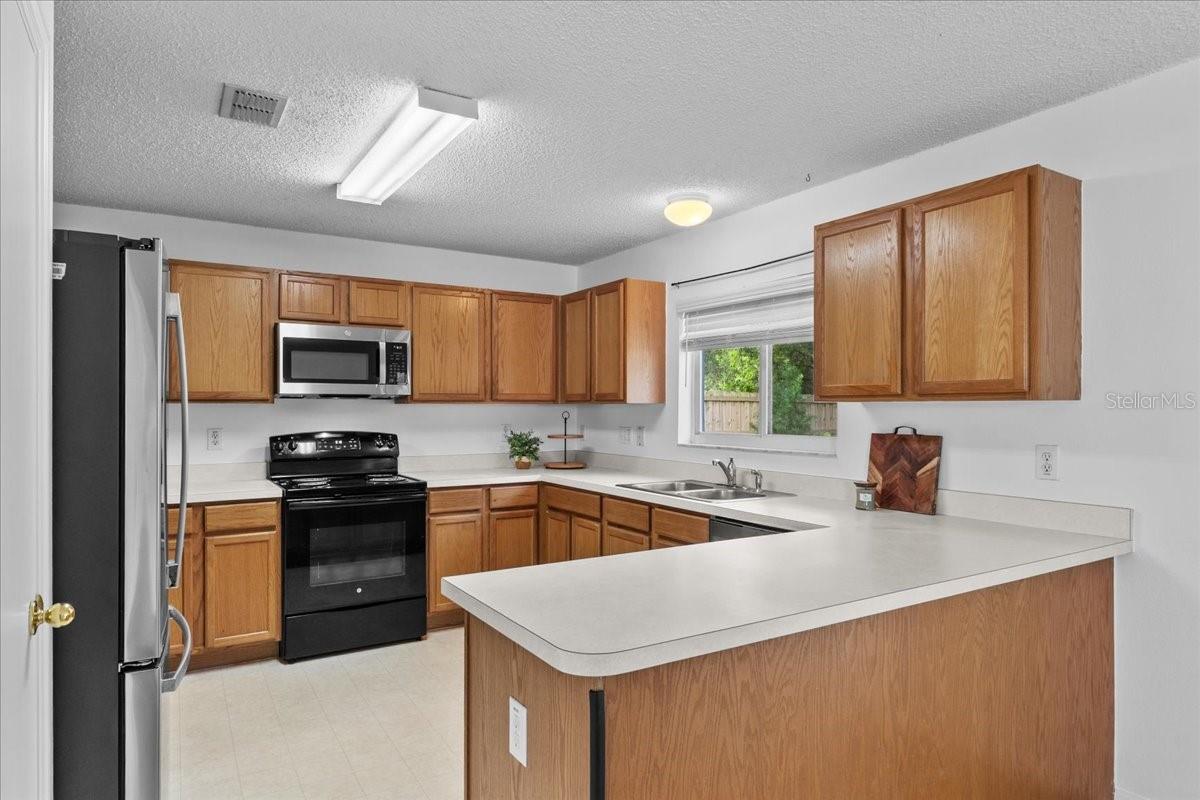 Image 2 of 17 For 3055 Leflore Ln