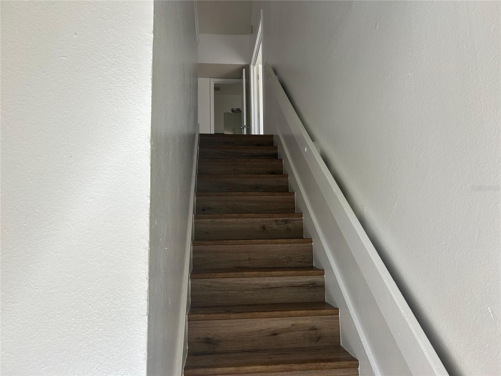 Image 2 of 12 For 401 Fountainhead Circle 252