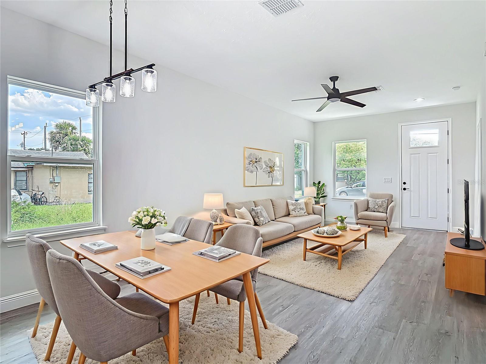 Image 3 of 37 For 2445 Dolarway Street