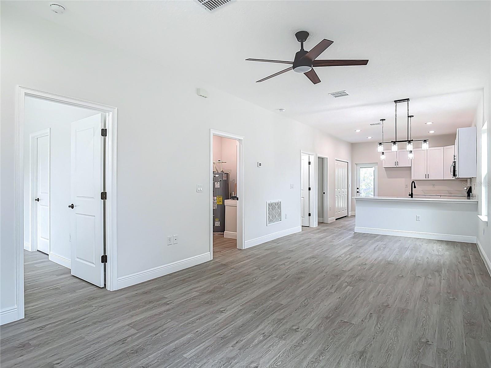 Image 6 of 37 For 2445 Dolarway Street