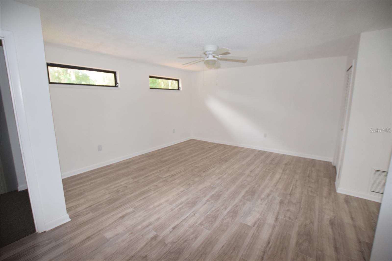 Image 18 of 23 For 904 Sumter Street